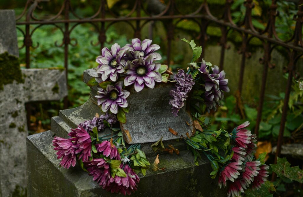 Paradoxon Plastikblume