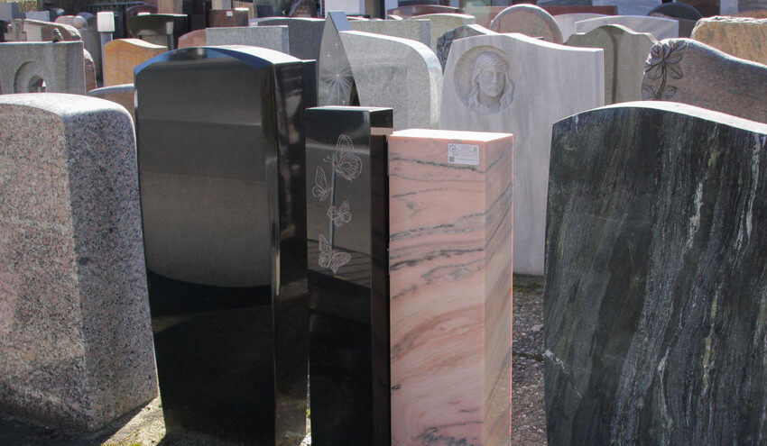 Auswahl verschiedener Grabsteine